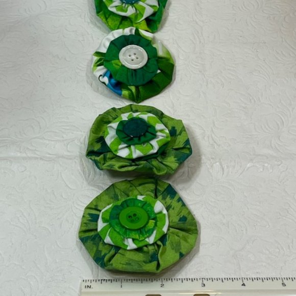 Set of 4 Handmade Fabric Flower Unique Magnets Fridge Office Locker NEW 2.5" - Picture 7 of 8
